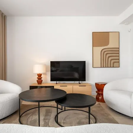 Cancelada 2br Acqua Gardens - Walk To And Pool Apartmán Estepona