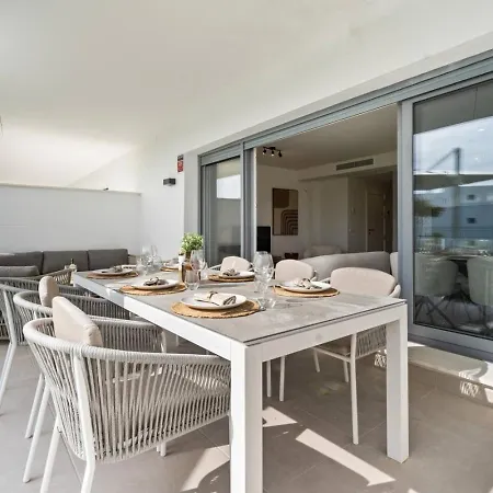 Cancelada 2br Acqua Gardens - Walk To And Pool Apartmán *